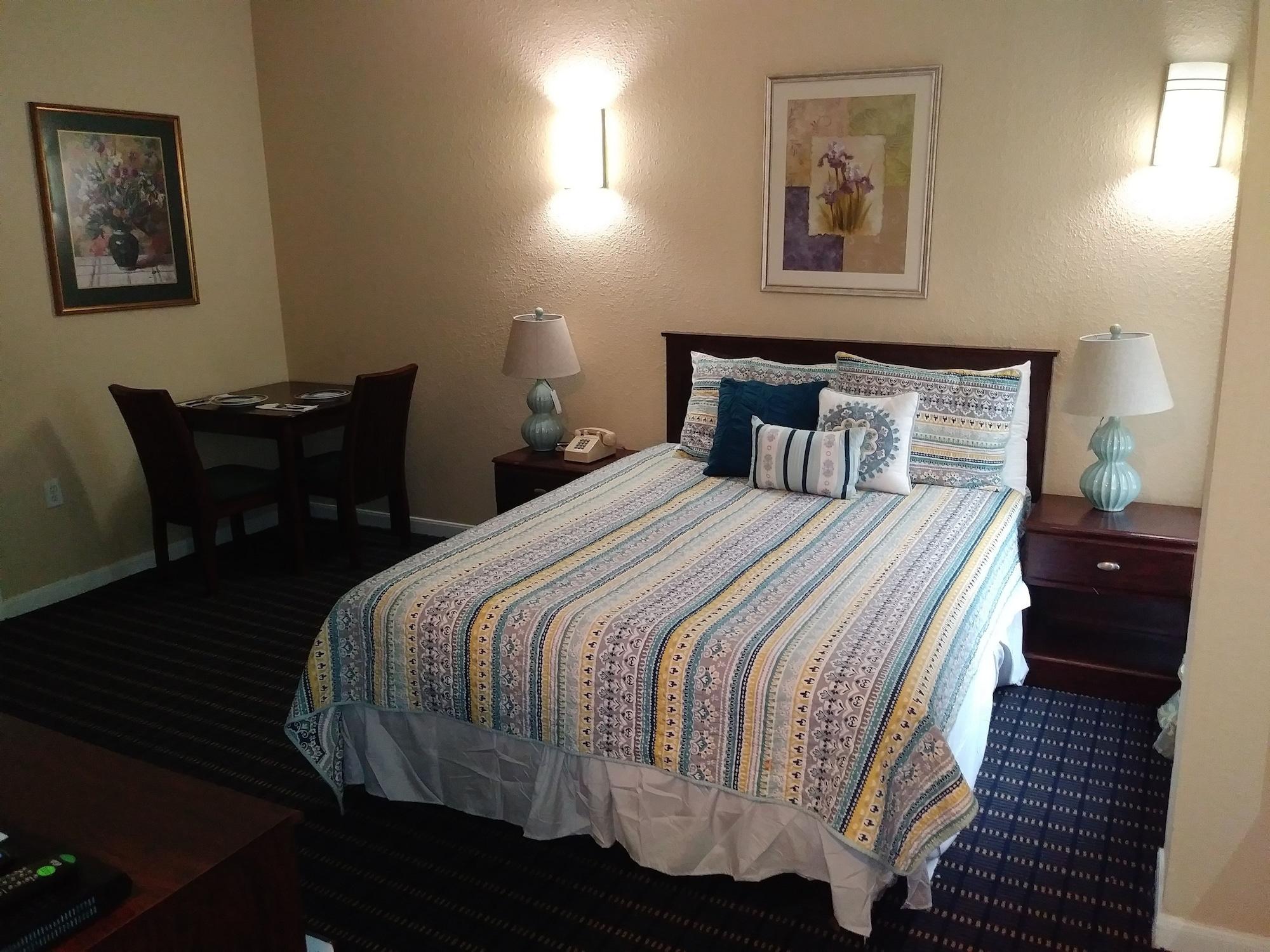 Athens Hotel & Suites Хюстън Екстериор снимка