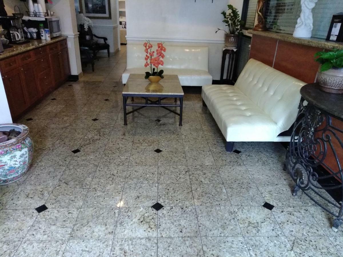 Athens Hotel & Suites Хюстън Екстериор снимка